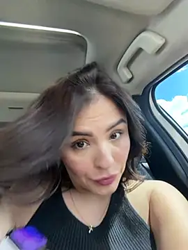 SofiaGomez444 online show from May 5, 2026, 7:11 pm