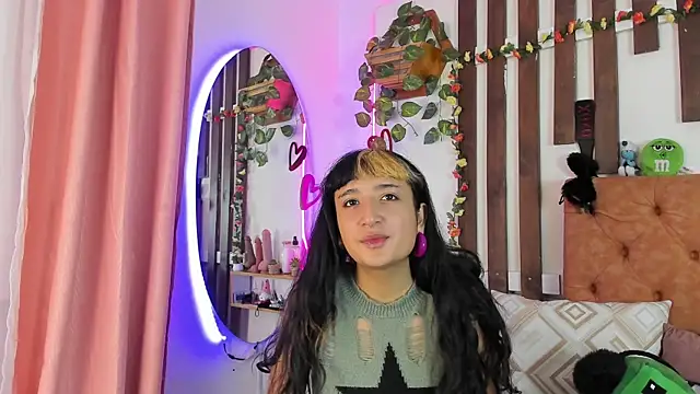 MeowMota  online show from May 5, 2026, 6:05 pm