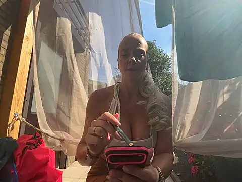 missconly online show from July 10, 2026, 8:18 am
