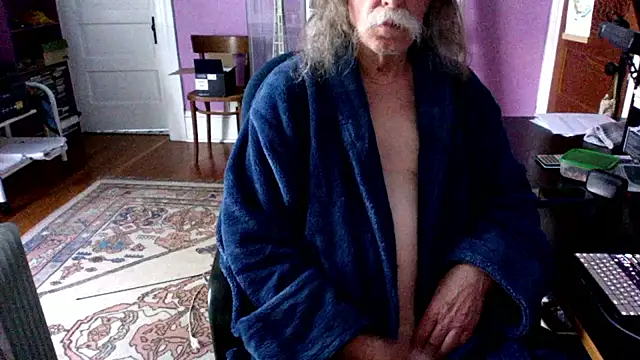 Snapshot of LickYourYoni chatting on April 16, 2026, 3:35 pm LickYourYoni online show from April 16, 2026, 3:35 pm