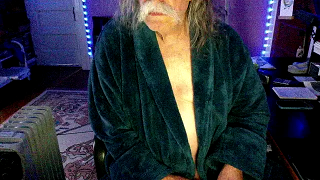 Snapshot of LickYourYoni chatting on April 21, 2026, 2:45 pm LickYourYoni online show from April 21, 2026, 2:45 pm