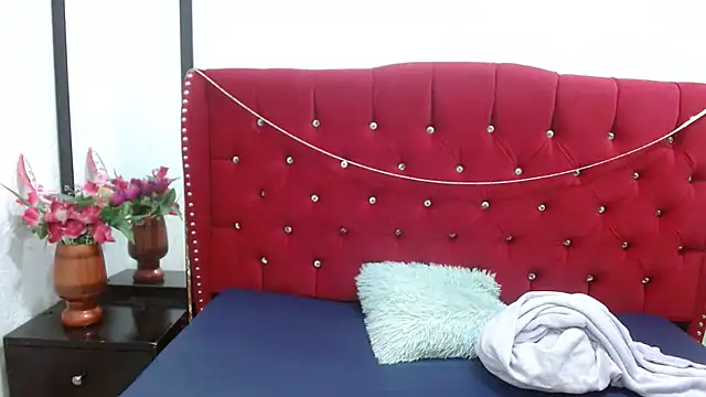 Snapshot of sofiaspring chatting on May 10, 2026, 5:07 pm sofiaspring online show from May 10, 2026, 5:07 pm