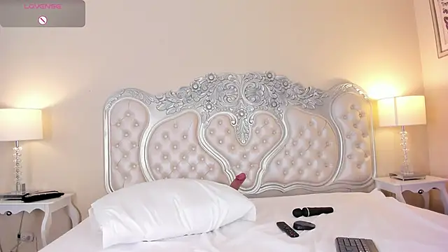 Snapshot of KatheOlson chatting on June 11, 2026, 2:53 am KatheOlson online show from June 11, 2026, 2:53 am