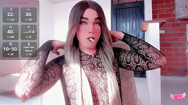 elisadollxr online show from January 14, 2026, 8:25 pm