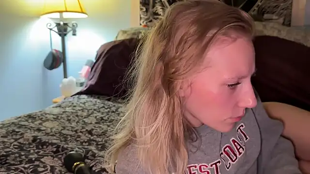 mysunidreamss online show from February 27, 2026, 2:22 am