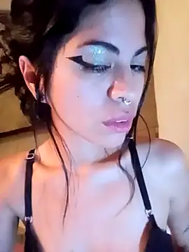 Snapshot of Chiquitoperopeligroso4 chatting on February 8, 2026, 5:44 am Chiquitoperopeligroso4 online show from February 8, 2026, 5:44 am