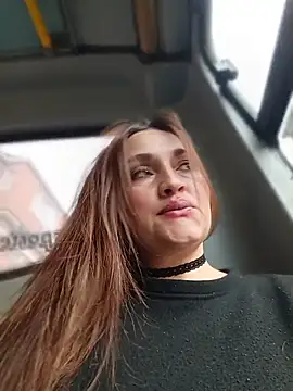 Alejandra N online show from June 18, 2026, 7:40 pm