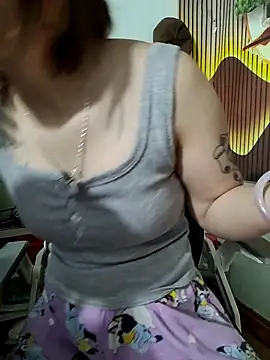 -LunaLust online show from March 23, 2026, 3:21 am