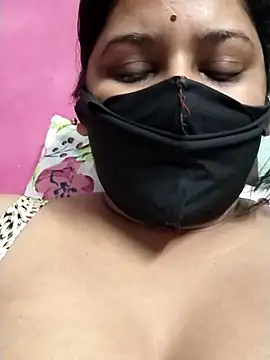 pinkisaha75 online show from February 11, 2026, 6:46 pm