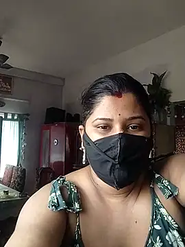 pinkisaha75 online show from February 28, 2026, 7:09 am