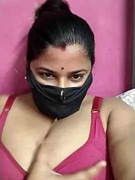 pinkisaha75 online show from May 15, 2026, 5:09 pm