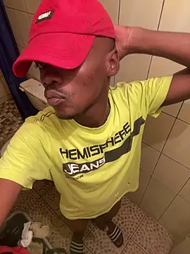 Snapshot of BigAndBeaut chatting on February 6, 2026, 2:31 pm BigAndBeaut online show from February 6, 2026, 2:31 pm