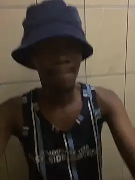 Snapshot of BigAndBeaut chatting on March 5, 2026, 8:49 pm BigAndBeaut online show from March 5, 2026, 8:49 pm