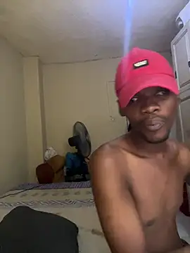 Snapshot of BigAndBeaut chatting on March 6, 2026, 12:01 pm BigAndBeaut online show from March 6, 2026, 12:01 pm