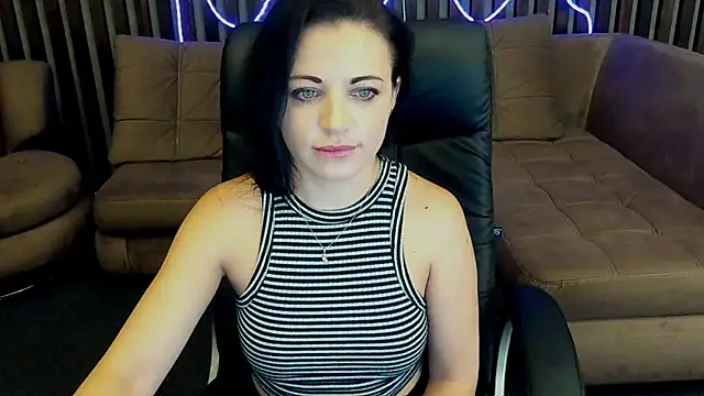 Dafni Monn online show from September 23, 2025, 5:54 am