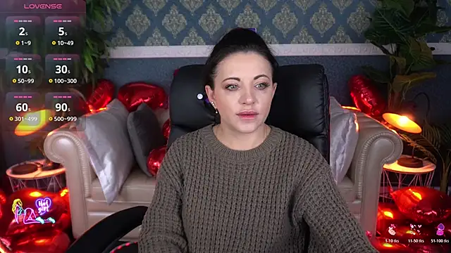 Snapshot of Dafni_Monn chatting on February 10, 2026, 6:39 am Dafni Monn online show from February 10, 2026, 6:39 am