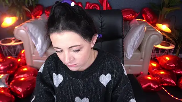 Snapshot of Dafni_Monn chatting on February 11, 2026, 6:51 am Dafni Monn online show from February 11, 2026, 6:51 am