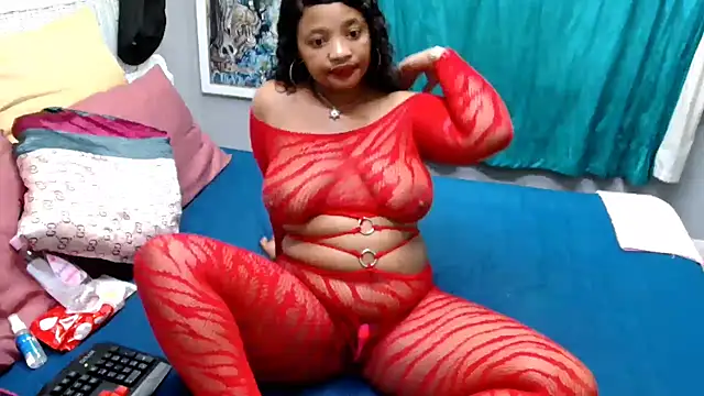 Snapshot of RoxyLuvxxx chatting on March 18, 2026, 6:27 am RoxyLuvxxx online show from March 18, 2026, 6:27 am