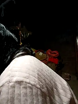 Snapshot of yu--yo chatting on February 9, 2026, 11:31 pm yu--yo online show from February 9, 2026, 11:31 pm