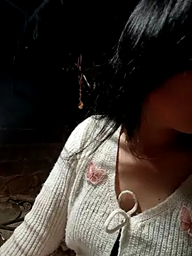 Snapshot of yu--yo chatting on February 10, 2026, 11:31 pm yu--yo online show from February 10, 2026, 11:31 pm