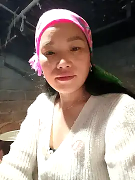 Snapshot of yu--yo chatting on February 12, 2026, 12:16 am yu--yo online show from February 12, 2026, 12:16 am