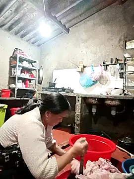 Snapshot of yu--yo chatting on February 16, 2026, 9:49 am yu--yo online show from February 16, 2026, 9:49 am