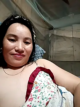 Snapshot of yu--yo chatting on February 16, 2026, 9:55 pm yu--yo online show from February 16, 2026, 9:55 pm