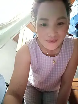 Snapshot of yu--yo chatting on March 18, 2026, 11:24 am yu--yo online show from March 18, 2026, 11:24 am