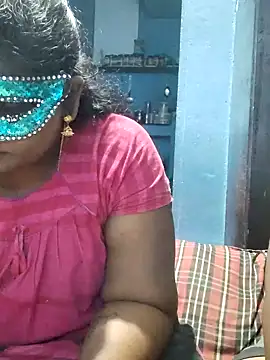 divyasree1431 online show from February 5, 2026, 5:17 pm