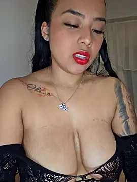 Angelmoon04 online show from May 1, 2026, 2:27 am