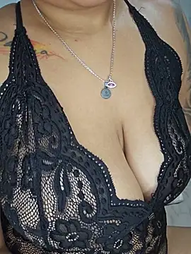 Angelmoon04 online show from June 19, 2026, 3:33 am