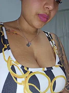 Angelmoon04 online show from June 20, 2026, 2:58 am