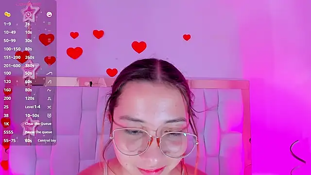 Snapshot of AliciaWhite_nt chatting on March 17, 2026, 12:37 am AliciaWhite nt online show from March 17, 2026, 12:37 am