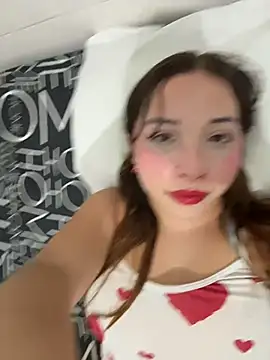 Snapshot of AliciaWhite_nt chatting on July 8, 2026, 12:37 am AliciaWhite nt online show from July 8, 2026, 12:37 am