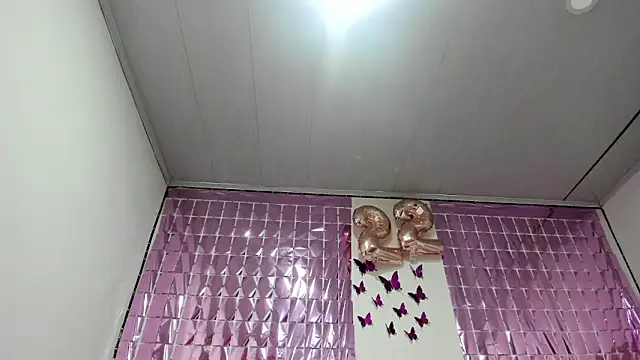 Julietha-evans online show from March 18, 2026, 10:57 pm