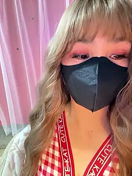 -Violet-t online show from January 9, 2026, 1:25 pm