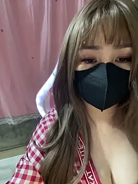 -Violet-t online show from April 25, 2026, 2:14 pm