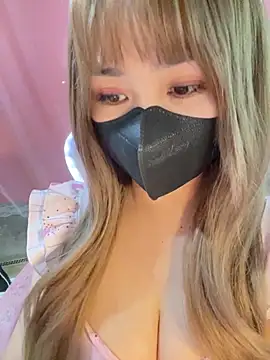 -Violet-t online show from May 9, 2026, 3:56 am