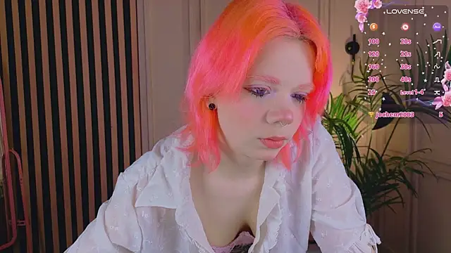 Waifu Ketrin online show from May 11, 2026, 7:58 am