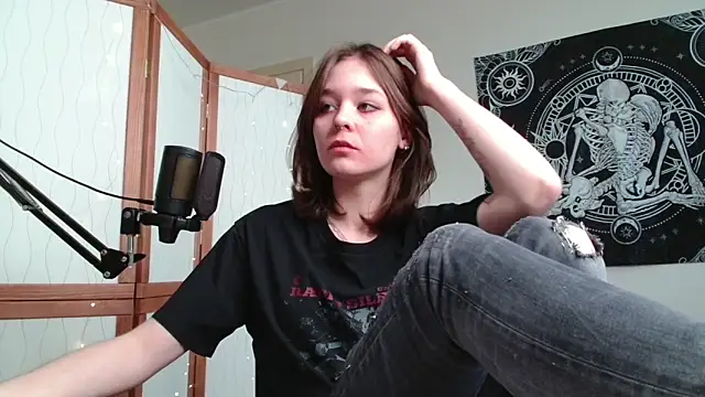 Mysterious Toy online show from March 21, 2026, 10:53 am