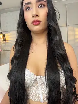IvonneOwen online show from June 20, 2026, 11:18 pm