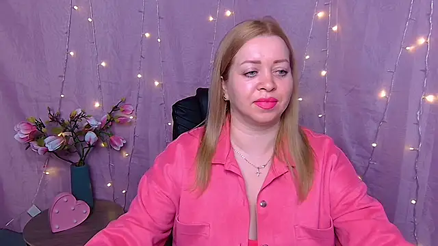 OliviaVerr online show from February 26, 2026, 1:54 pm