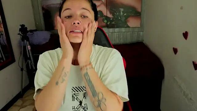 Harley quinzell online show from March 12, 2026, 9:43 pm