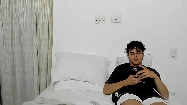 RedNDizzy online show from March 9, 2026, 11:31 pm