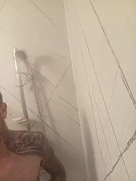 Kaikegosto123 online show from January 8, 2026, 8:44 pm