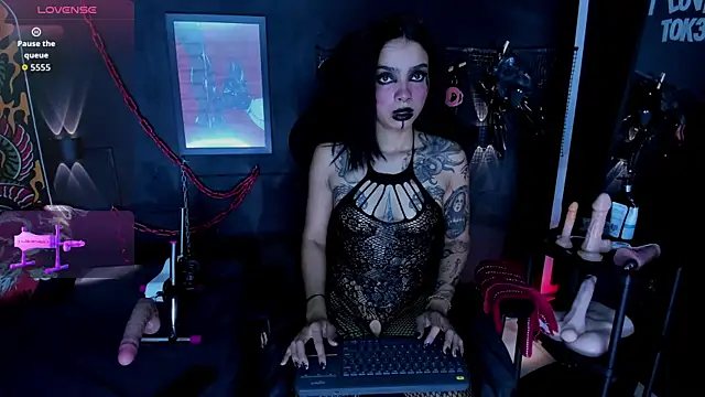 Electra Darkk online show from May 9, 2026, 5:07 pm