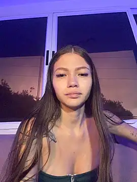 EmmaJhoons online show from February 10, 2026, 11:58 am