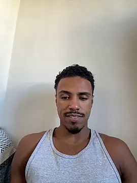 Snapshot of LorenzoBlack27 chatting on May 10, 2026, 8:03 pm LorenzoBlack27 online show from May 10, 2026, 8:03 pm