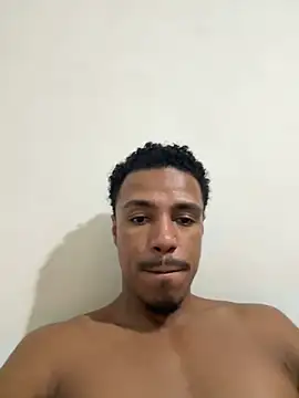 Snapshot of LorenzoBlack27 chatting on May 17, 2026, 3:15 am LorenzoBlack27 online show from May 17, 2026, 3:15 am