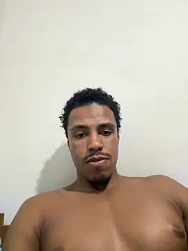 Snapshot of LorenzoBlack27 chatting on June 1, 2026, 11:17 pm LorenzoBlack27 online show from June 1, 2026, 11:17 pm